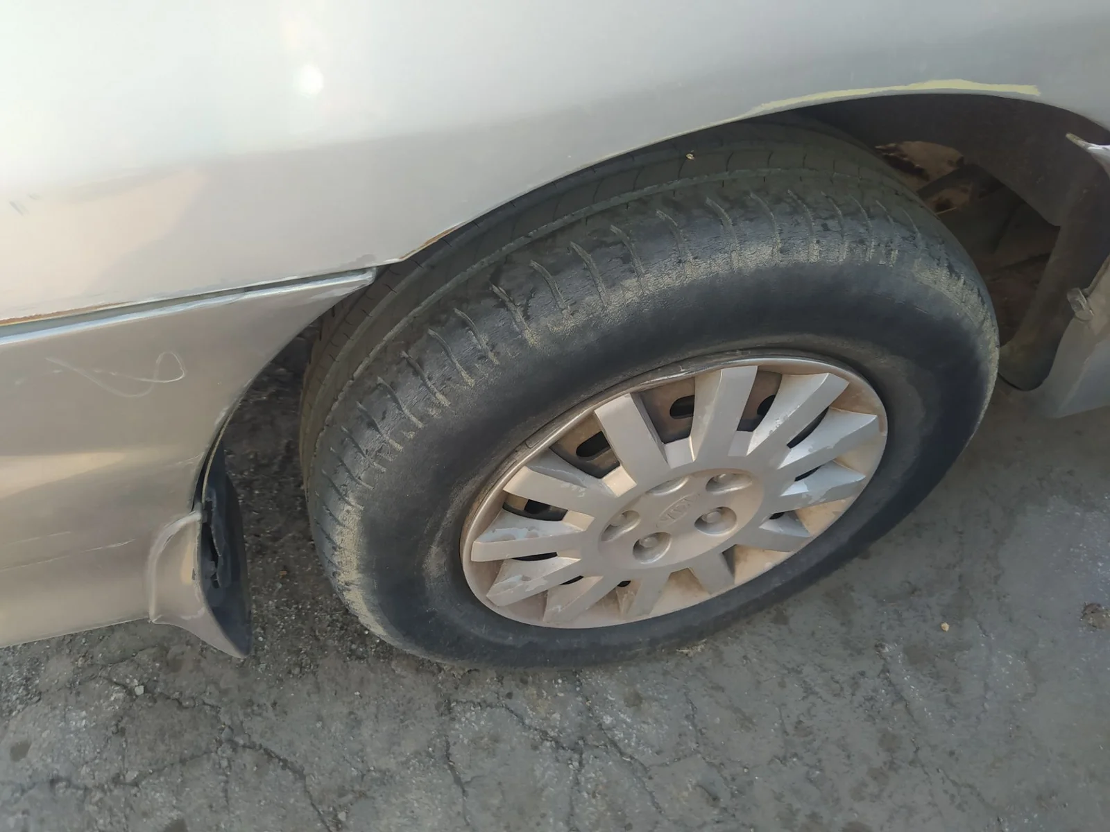 Foto de LLANTA KIA CARNIVAL II (FL) 2.9 CRDi CAT (144 CV / 106 KW) referencia K996565605K