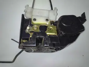 Foto de CERRADURA PUERTA DELANTERA IZQUIERDA HYUNDAI ELANTRA (XD) 2.0 CRDi CAT (112 CV / 82 KW) referencia 81310-2D000 foto 2