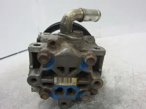 Foto de BOMBA DIRECCION FORD TRANSIT CONNECT (TC7) 1.8 TDCi CAT (75 CV / 55 KW) referencia 2T143A696AE foto 3