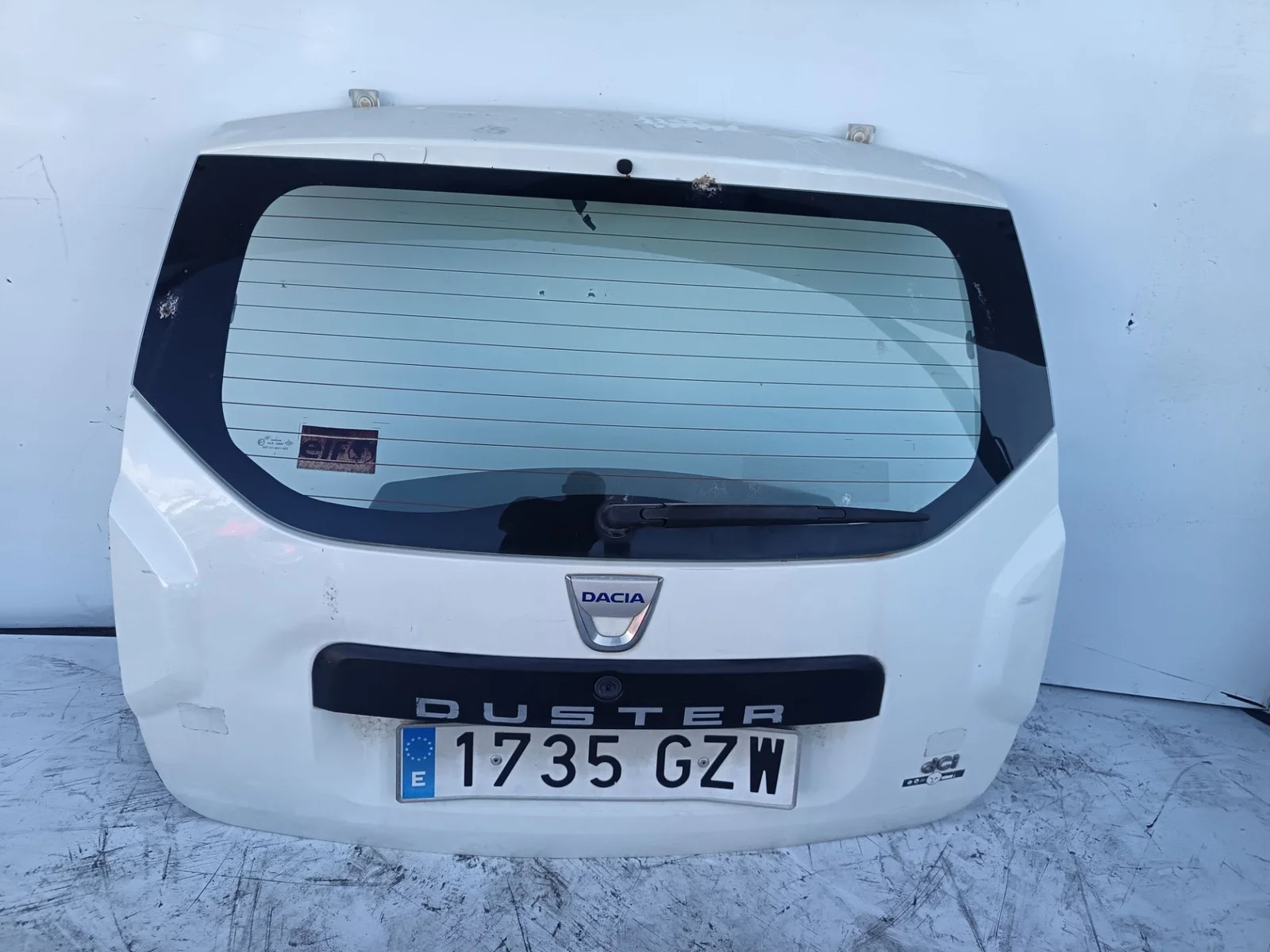 Foto de PORTON TRASERO DACIA DUSTER I 1.5 dCi Diesel CAT (86 CV / 63 KW) referencia 901005006R