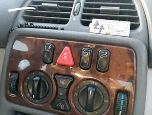 Foto de WARNING MERCEDES-BENZ CLK (BM 208) COUPE 2.0 Compresor CAT (163 CV / 120 KW)