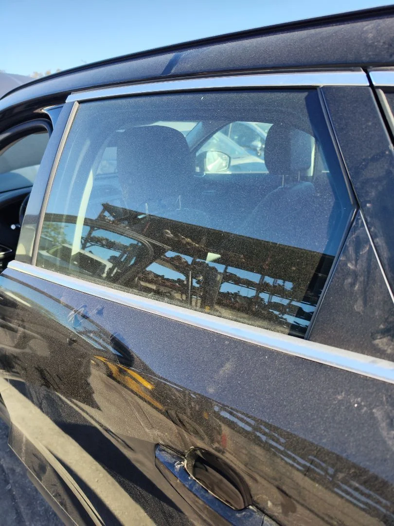 Foto de LUNA TRASERA IZQUIERDA JAGUAR F-PACE 3.0 V6 Diesel CAT (301 CV / 221 KW) referencia HK8325713AA