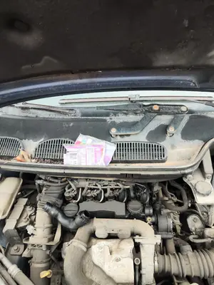 Foto de BRAZO LIMPIA DELANTERO DERECHO FORD FOCUS C-MAX (CAP)(2003) 1.8 TDCi Turbodiesel CAT (116 CV / 85 KW) referencia 1628979