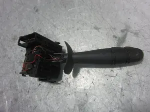Foto de MANDO LUCES RENAULT LAGUNA II (BG0) referencia 8200328896 foto 2