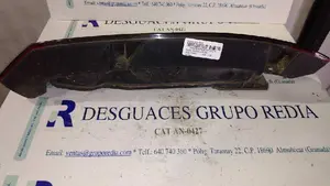 Foto de PILOTO TRASERO DERECHO OPEL CORSA C referencia 09114337 foto 2