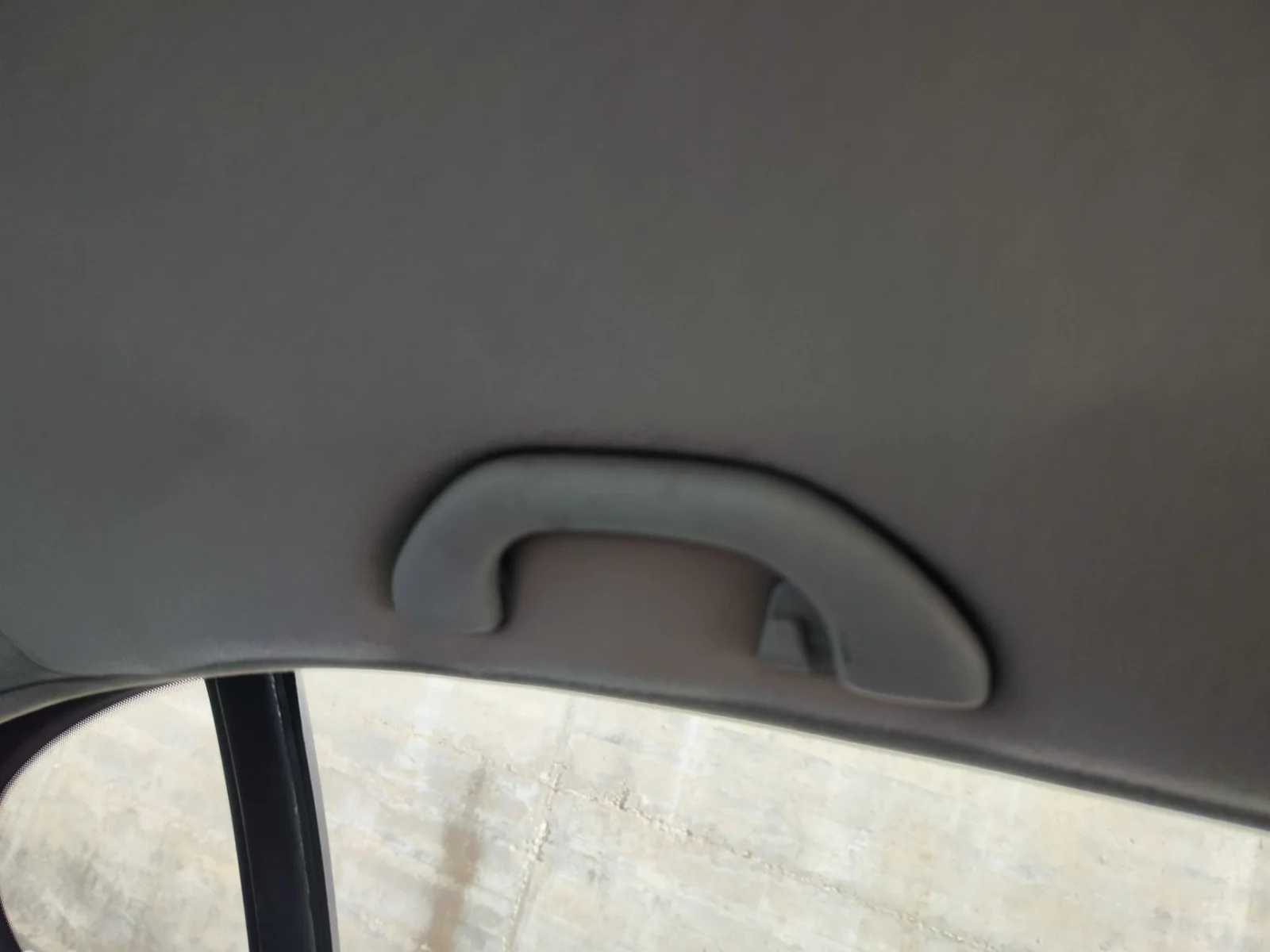 Foto de ASIDERO TECHO TRASERO IZQUIERDO SEAT LEON (1M1) 1.6 (101 CV / 74 KW) referencia 6L0857607F FKZ