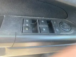 Foto de MANDO ELEVALUNAS DELANTERO IZQUIERDO OPEL ZAFIRA B 1.9 CDTI (120 CV / 88 KW)