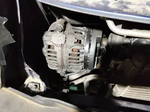 Foto de ALTERNADOR RENAULT CLIO II FASE I (B/CB0) 1.4 16V (98 CV / 72 KW)