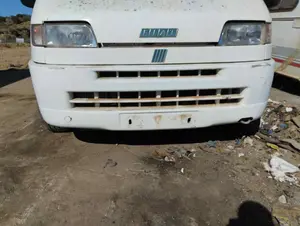 Foto de PARAGOLPES DELANTERO FIAT DUCATO II CAMIÓN 2.8 JTD (146 CV / 107 KW)
