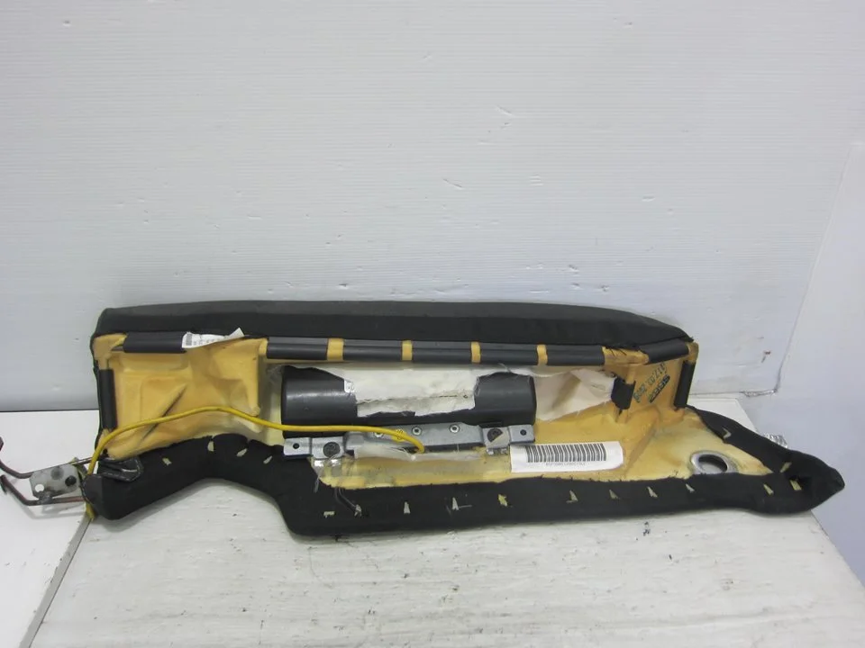 Foto de AIRBAG LATERAL TRASERO IZQUIERDO BMW SERIE M6 COUPE (E63) 5.0 CAT (507 CV / 373 KW) referencia 4F0880441B