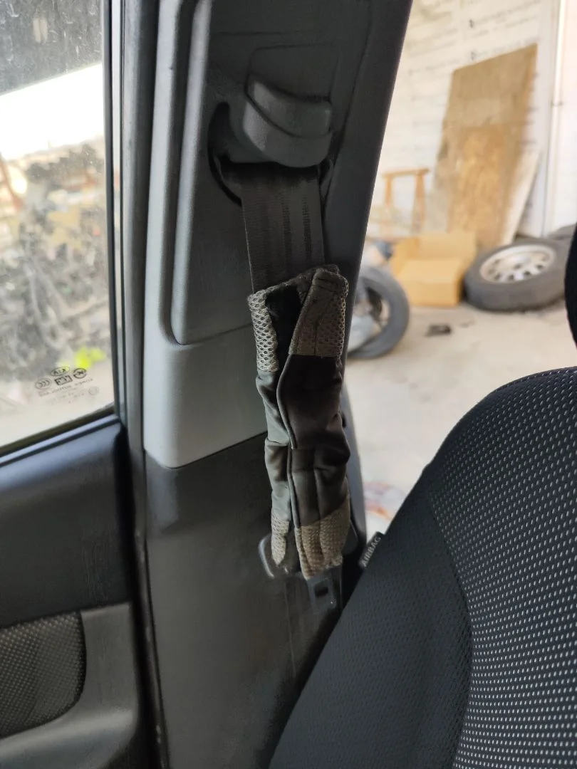 Foto de CINTURON SEGURIDAD DELANTERO DERECHO KIA RIO (JB) 1.5 CRDi (110 CV / 81 KW) referencia 888801G100RU