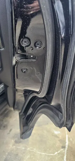 Foto de CERRADURA PUERTA TRASERA DERECHA LAND ROVER RANGE ROVER SPORT 3.6 TD V8 (272 CV / 200 KW)