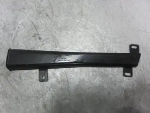 Foto de MOLDURA PORSCHE CAYENNE (TIPO 92A) referencia 7P0201546