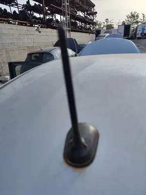 Foto de ANTENA MERCEDES-BENZ CLASE B (BM 245) 2.0 CDI CAT (109 CV / 80 KW)