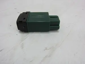 Foto de INTERRUPTOR MITSUBISHI ASX (GA0W) 1.6 CAT (117 CV / 86 KW) foto 3