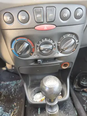 Foto de MANDO CALEFACCION / AIRE ACONDICIONADO FIAT II PUNTO (188) BERLINA 1.2 CAT (60 CV / 44 KW)