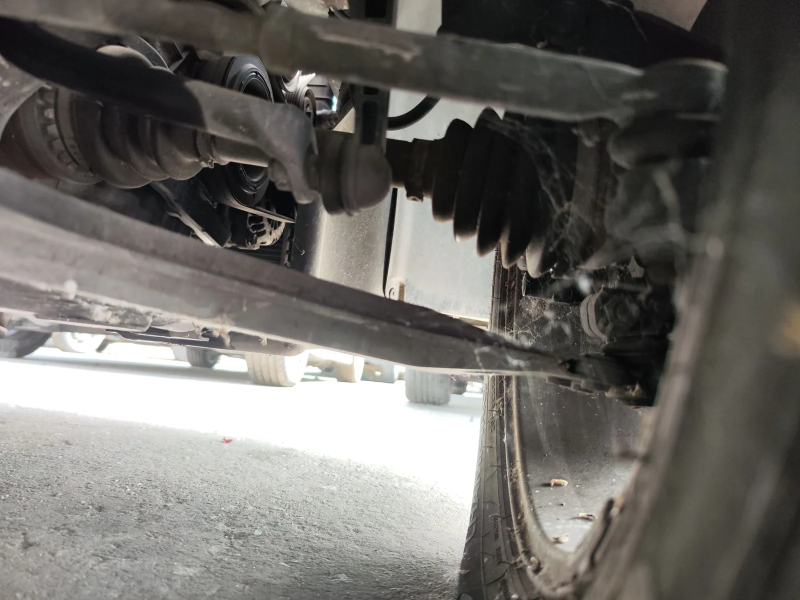 Foto de BRAZO SUSPENSION DELANTERO DERECHO OPEL ASTRA H BERLINA 1.7 16V CDTI (110 CV / 81 KW)