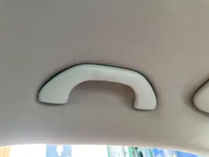 Foto de ASIDERO TECHO DELANTERO IZQUIERDO VOLKSWAGEN PASSAT BERLINA (3C2) 2.0 TDI (140 CV / 103 KW) referencia 1K0857607M FKZ