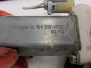 Foto de ELEVALUNAS DELANTERO IZQUIERDO RENAULT CLIO II FASE II (B/CB0) 1.5 dCi Diesel (82 CV / 60 KW) referencia 8200209885 foto 3