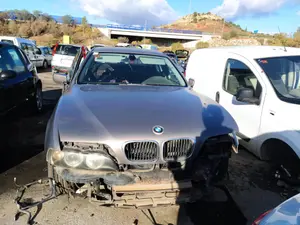 Foto de PANEL FRONTAL BMW SERIE 5 BERLINA (E39) 2.0 16V Diesel CAT (136 CV / 100 KW)