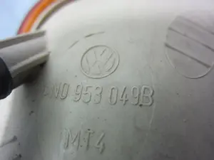 Foto de NO IDENTIFICADO VOLKSWAGEN POLO III (6N1) 1.4 16V (101 CV / 74 KW) referencia 6N0953049B foto 3