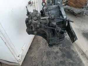 Foto de CAJA CAMBIOS RENAULT MEGANE II BERLINA 5P referencia 8200370824 foto 2