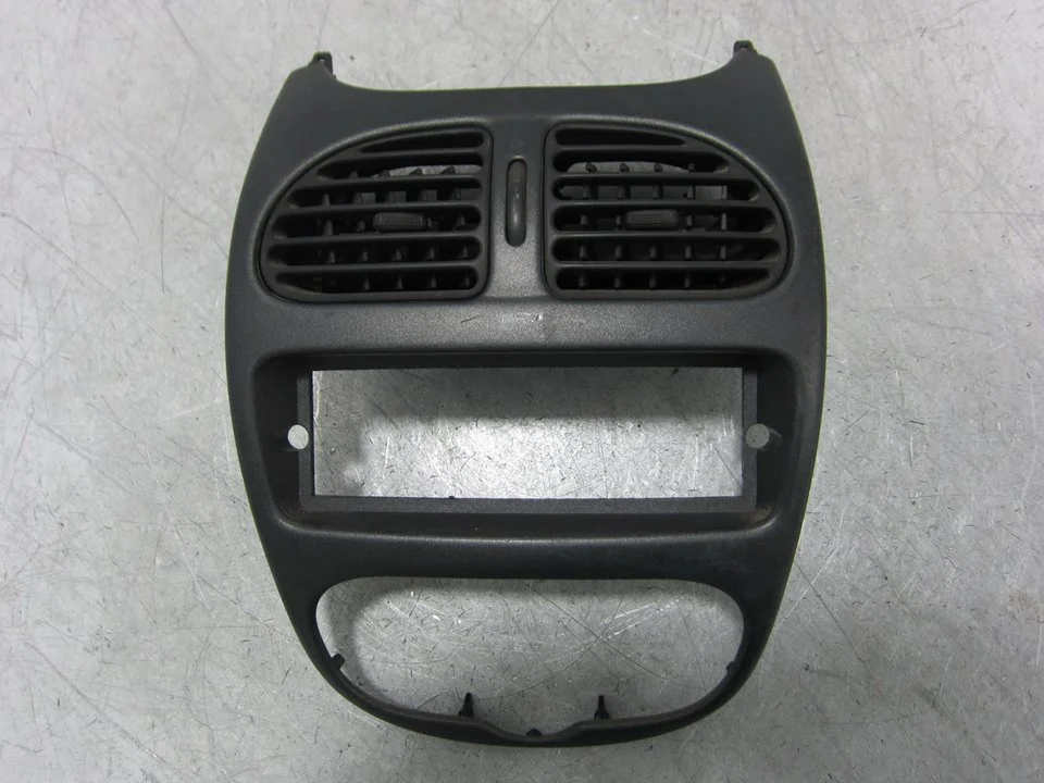 Foto de REJILLA AIREADORA PEUGEOT 206 1.4 (75 CV / 55 KW) referencia 9640404777