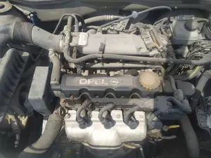 Foto de MOTOR COMPLETO OPEL ASTRA G BERLINA 1.6 CAT (Z 16 SE / L55) (84 CV / 62 KW) referencia 55556148