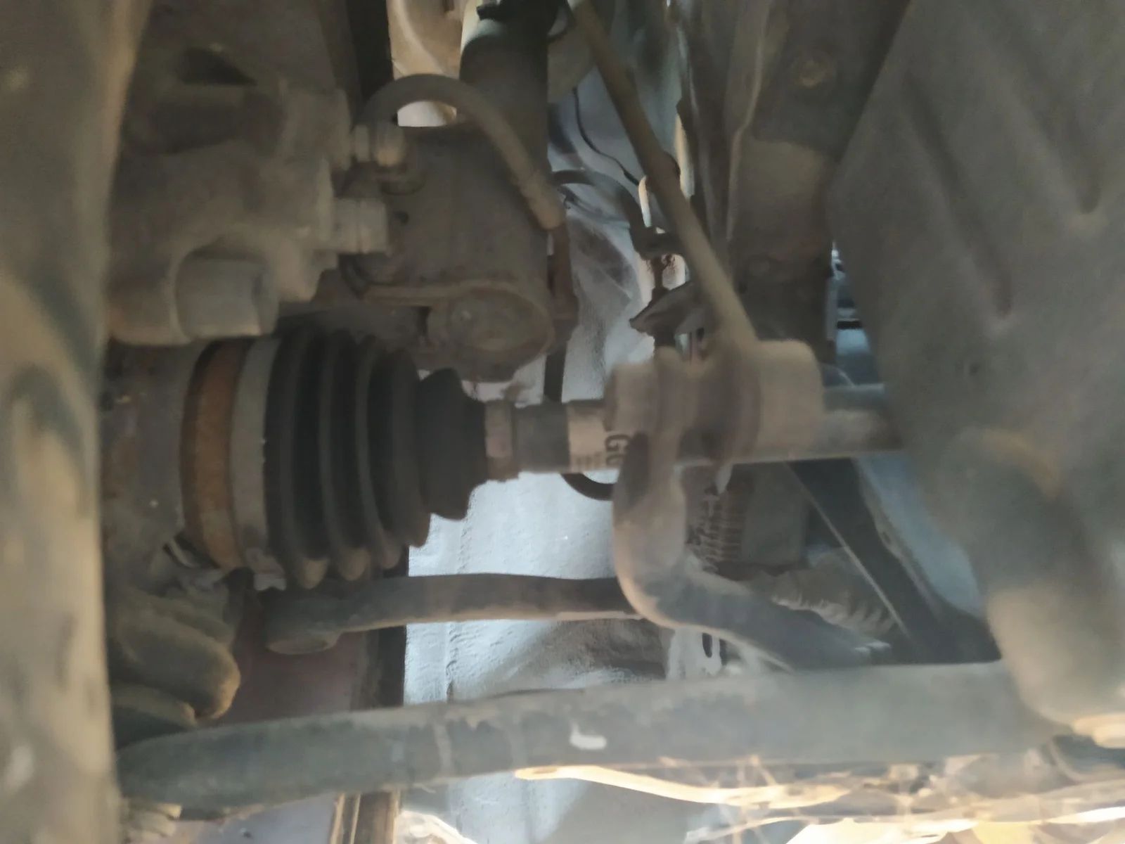 Foto de TRANSMISION DELANTERA DERECHA TOYOTA YARIS (KSP9/SCP9/NLP9) 1.4 Turbodiesel CAT (90 CV / 66 KW)