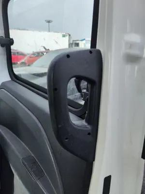 Foto de MANETA INTERIOR TRASERA IZQUIERDA FIAT II DOBLÒ (152) 1.6 JTDM 16V CAT (105 CV / 77 KW) referencia 735554244