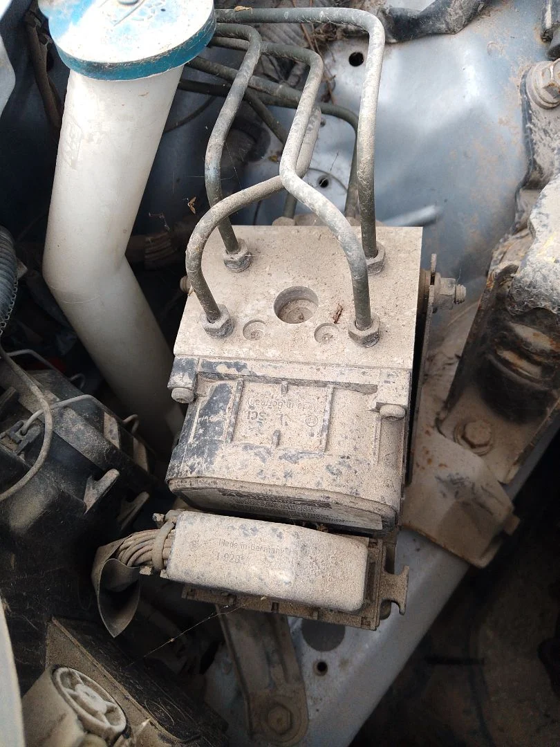 Foto de ABS TOYOTA COROLLA (E12) 1.4 16V CAT (97 CV / 71 KW)
