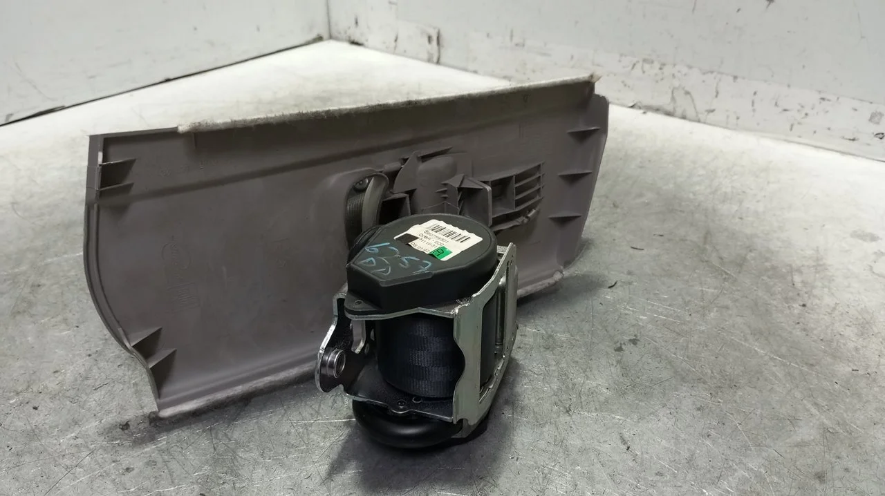 Foto de CINTURON SEGURIDAD DELANTERO DERECHO AUDI A4 BERLINA (8E) 2.0 16V TDI (170 CV / 125 KW) referencia 560786501