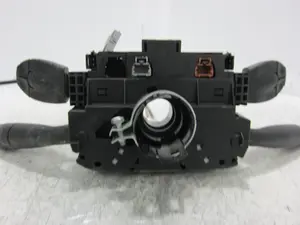 Foto de MANDO MULTIFUNCION PEUGEOT EXPERT FURGÓN 1.6 HDi FAP (90 CV / 66 KW) referencia 12276511