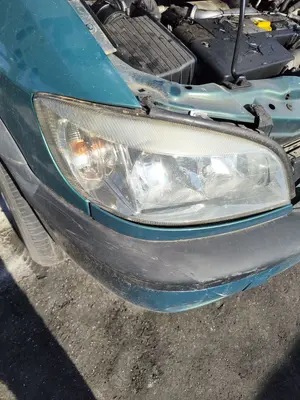 Foto de FARO DERECHO OPEL ZAFIRA A 2.0 DTI (101 CV / 74 KW) referencia 9118792 foto 2
