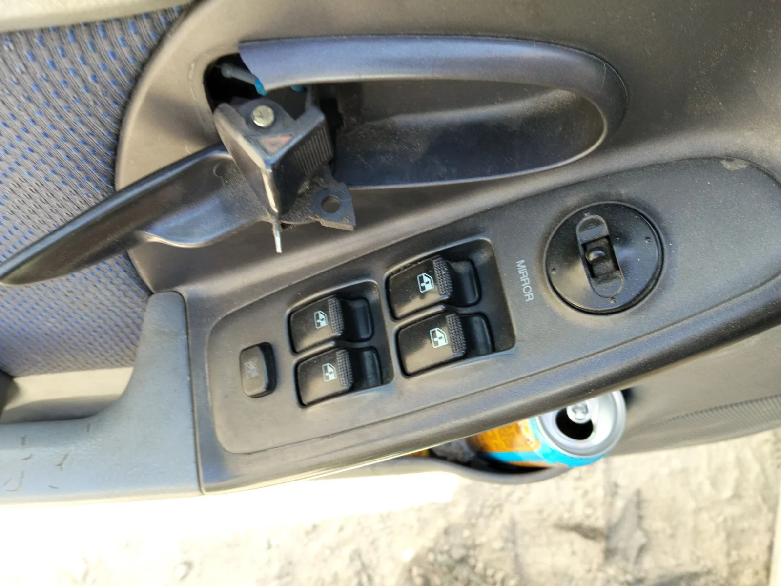 Foto de MANDO ELEVALUNAS DELANTERO IZQUIERDO HYUNDAI ELANTRA (XD) 2.0 CRDi CAT (113 CV / 83 KW)
