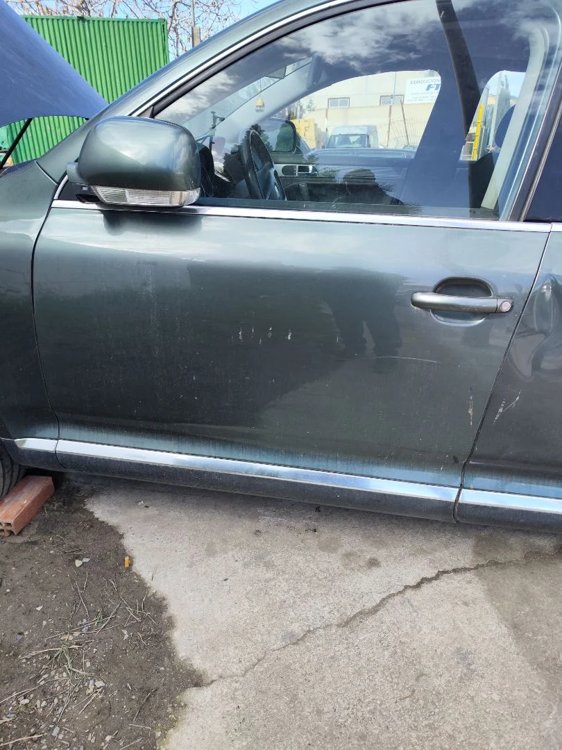 Foto de PUERTA DELANTERA IZQUIERDA VOLKSWAGEN TOUAREG (7LA) 2.5 TDI (174 CV / 128 KW)