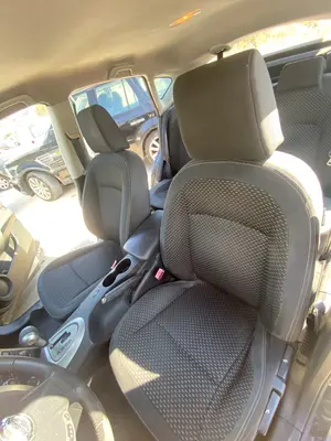 Foto de JUEGO ASIENTOS COMPLETO NISSAN QASHQAI (J10) 2.0 16V CAT (141 CV / 104 KW)