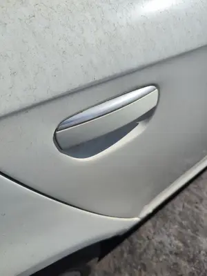 Foto de MANETA EXTERIOR TRASERA DERECHA AUDI A6 BERLINA (4F2) 2.0 TDI (140 CV / 103 KW) referencia 4F0837208B