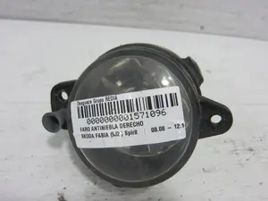 Foto de FARO ANTINIEBLA DERECHO SKODA FABIA (5J2) 1.2 (60 CV / 44 KW) referencia 7H0941700C foto 1