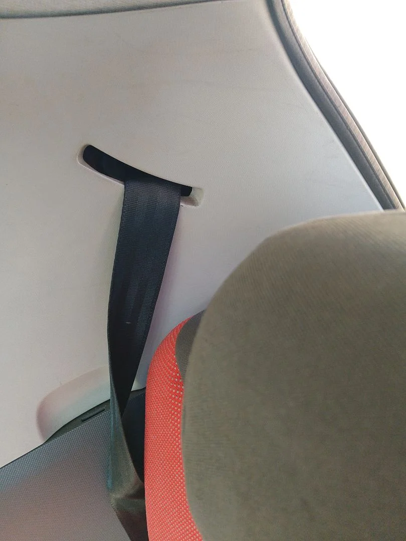 Foto de CINTURON SEGURIDAD TRASERO DERECHO PEUGEOT 107 1.0 CAT (384F) (68 CV / 50 KW)