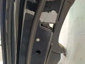 Foto de CERRADURA PUERTA TRASERA IZQUIERDA BMW SERIE 7 (F01/F02) 3.0 Turbodiesel (313 CV / 230 KW) foto 2