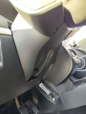 Foto de COLUMNA DIRECCION RENAULT CLIO III 1.4 16V (98 CV / 72 KW)