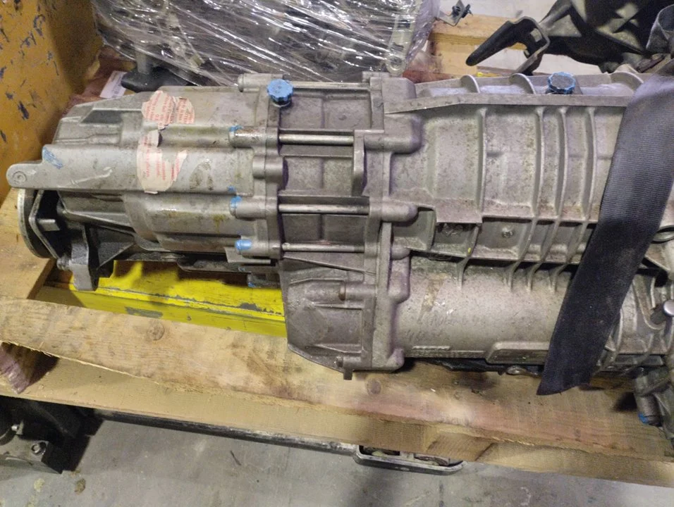 Foto de CAJA CAMBIOS VOLKSWAGEN PASSAT BERLINA (3B3) referencia 1060040094