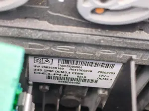 Foto de CENTRALITA MOTOR UCE PEUGEOT 308 SW 2.0 16V HDi FAP CAT (RHR / DW10BTED4) (136 CV / 100 KW) referencia 9663548180 foto 2