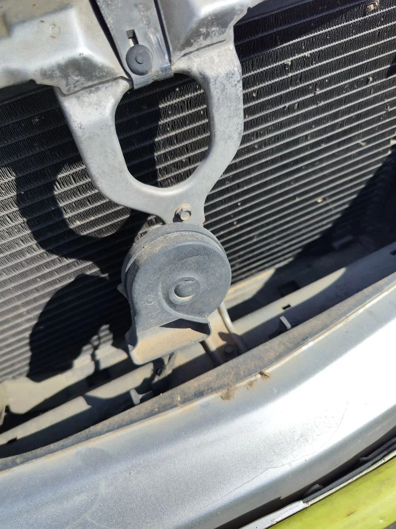 Foto de CLAXON MERCEDES-BENZ CLASE E (BM 210) BERLINA 2.2 CDI CAT (143 CV / 105 KW) referencia A0065427820