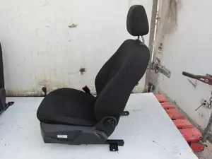 Foto de JUEGO ASIENTOS COMPLETO FORD FOCUS SPORTBREAK (CB8) 1.6 TDCi CAT (95 CV / 70 KW) foto 15