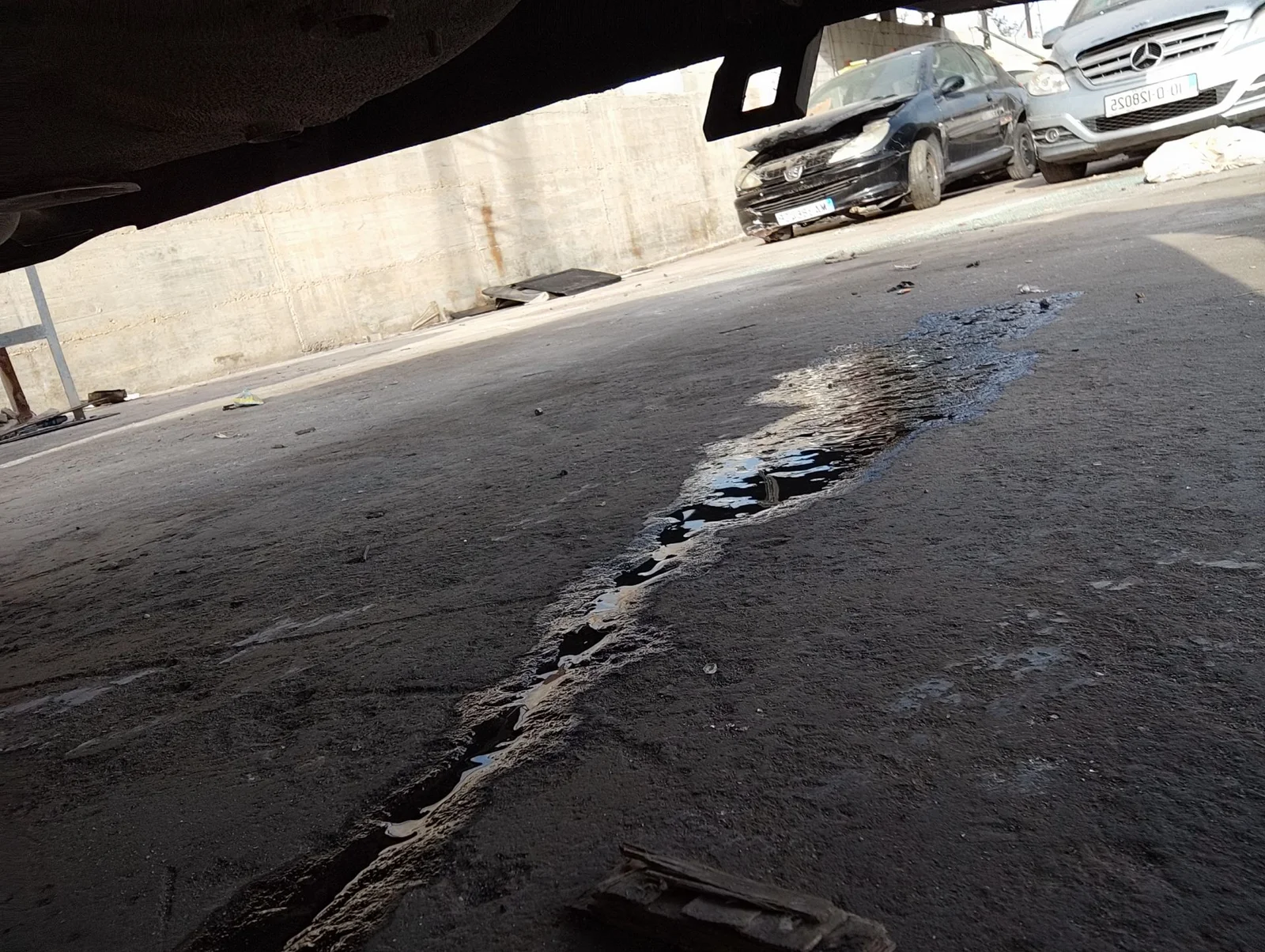 Foto de PINZA DE FRENO TRASERA DERECHA OPEL VECTRA C BERLINA 2.2 16V DTI CAT (Y 22 DTR / L50) (125 CV / 92 KW) referencia 93172183