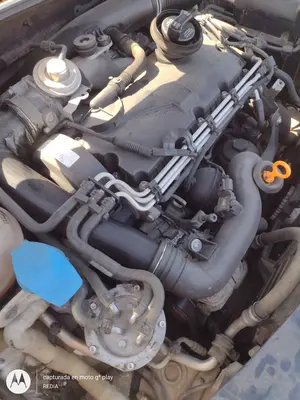 Foto de MOTOR COMPLETO SEAT LEON (1P1) 1.9 TDI (105 CV / 77 KW) referencia BXE foto 2