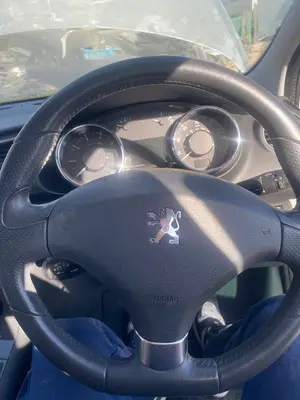 Foto de AIRBAG DELANTERO DERECHO PEUGEOT 3008 1.6 16V (120 CV / 88 KW)