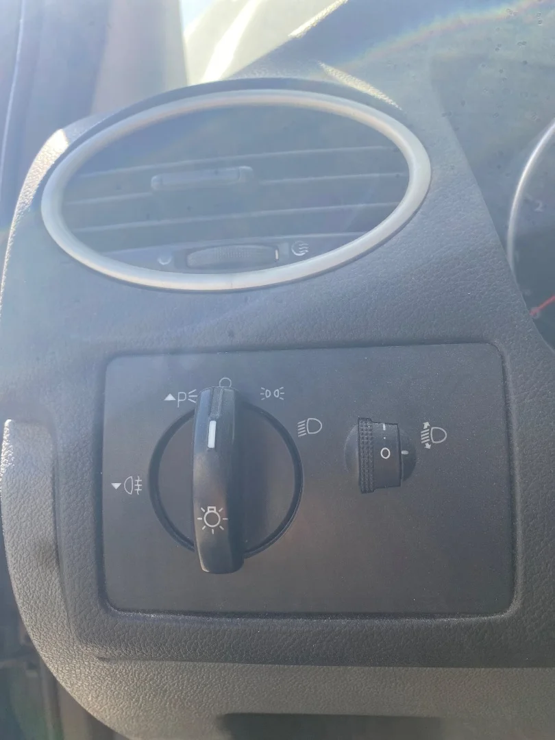 Foto de MANDO LUCES FORD FOCUS SPORTBREAK (CB4)